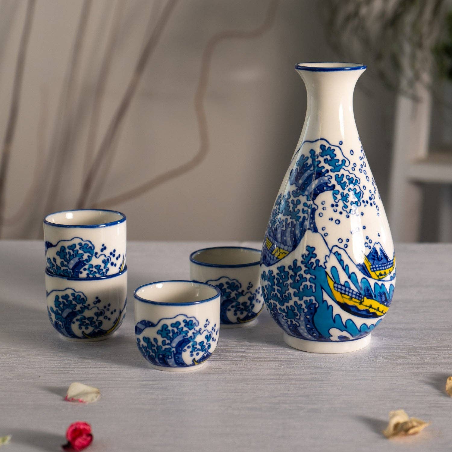 Great Wave Porcelain Glazed 10 oz Sake Bottle and 4 Cups Gift Set (1/16)