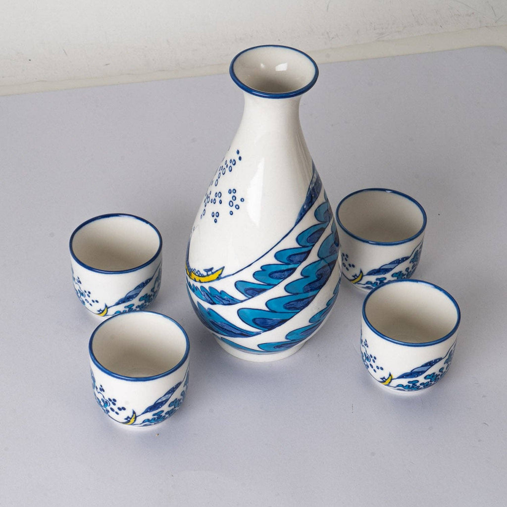 Great Wave Porcelain Glazed 10 oz Sake Bottle and 4 Cups Gift Set (1/16)