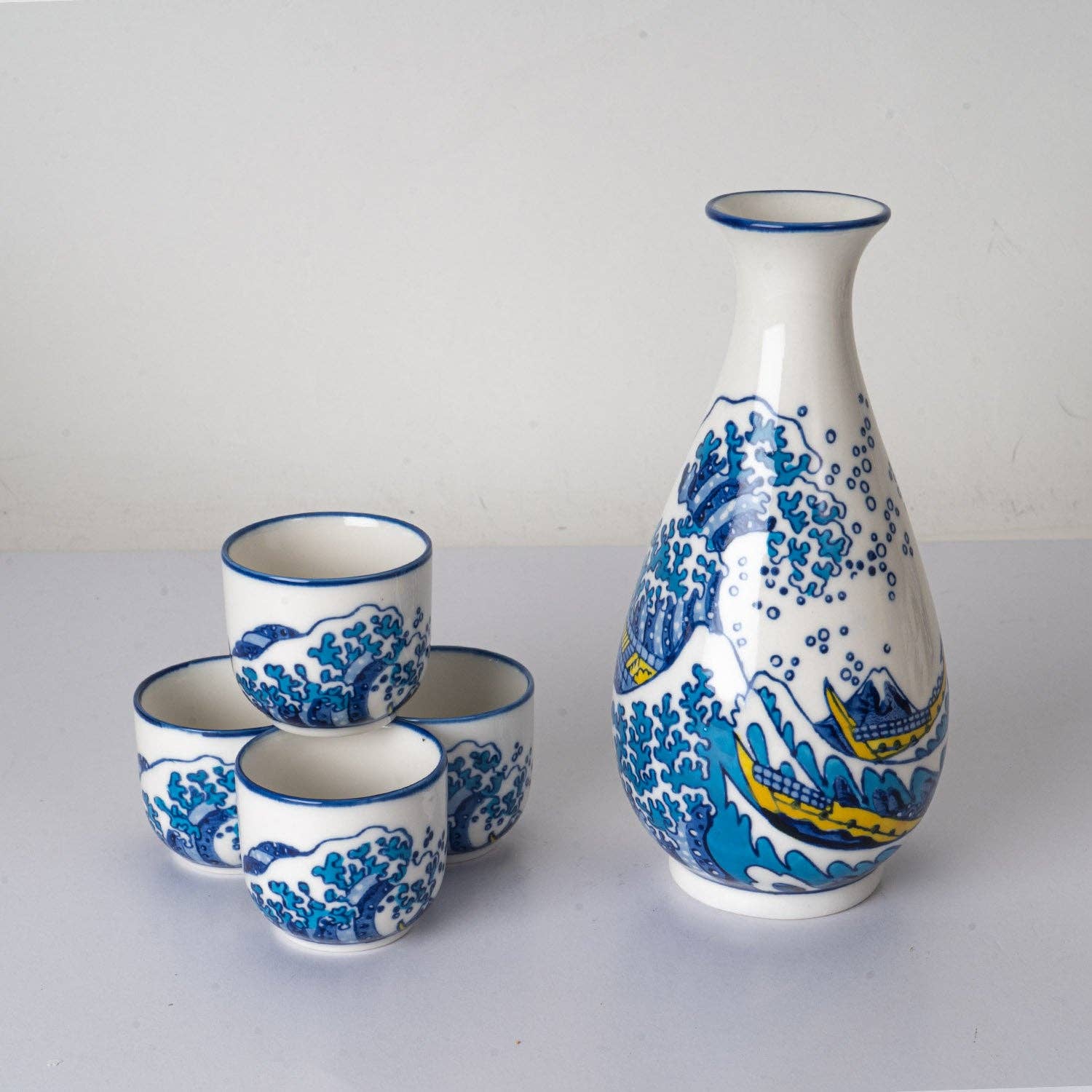 Great Wave Porcelain Glazed 10 oz Sake Bottle and 4 Cups Gift Set (1/16)